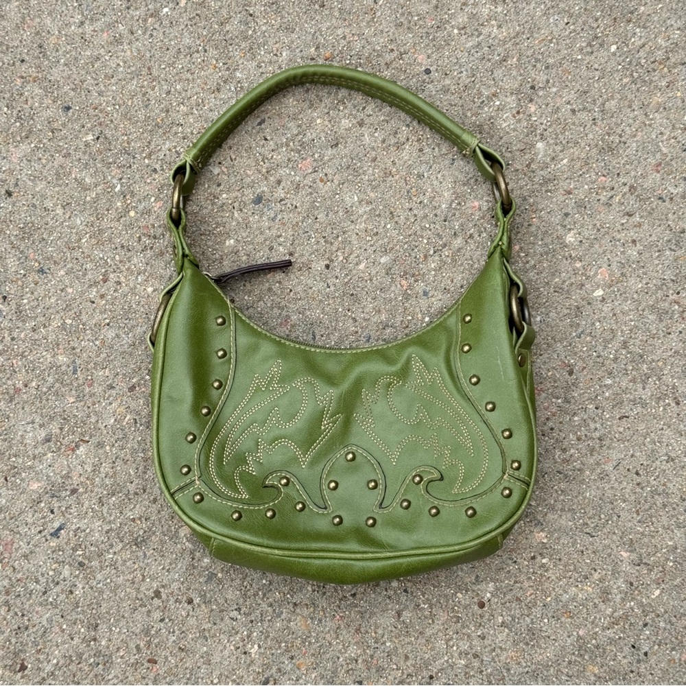 green shoulder bag